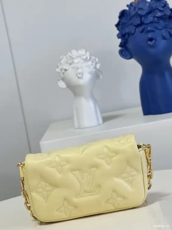 WIS BUBBLEGRAM ON VUITTON WALLET STRAP LOUIS 0423
